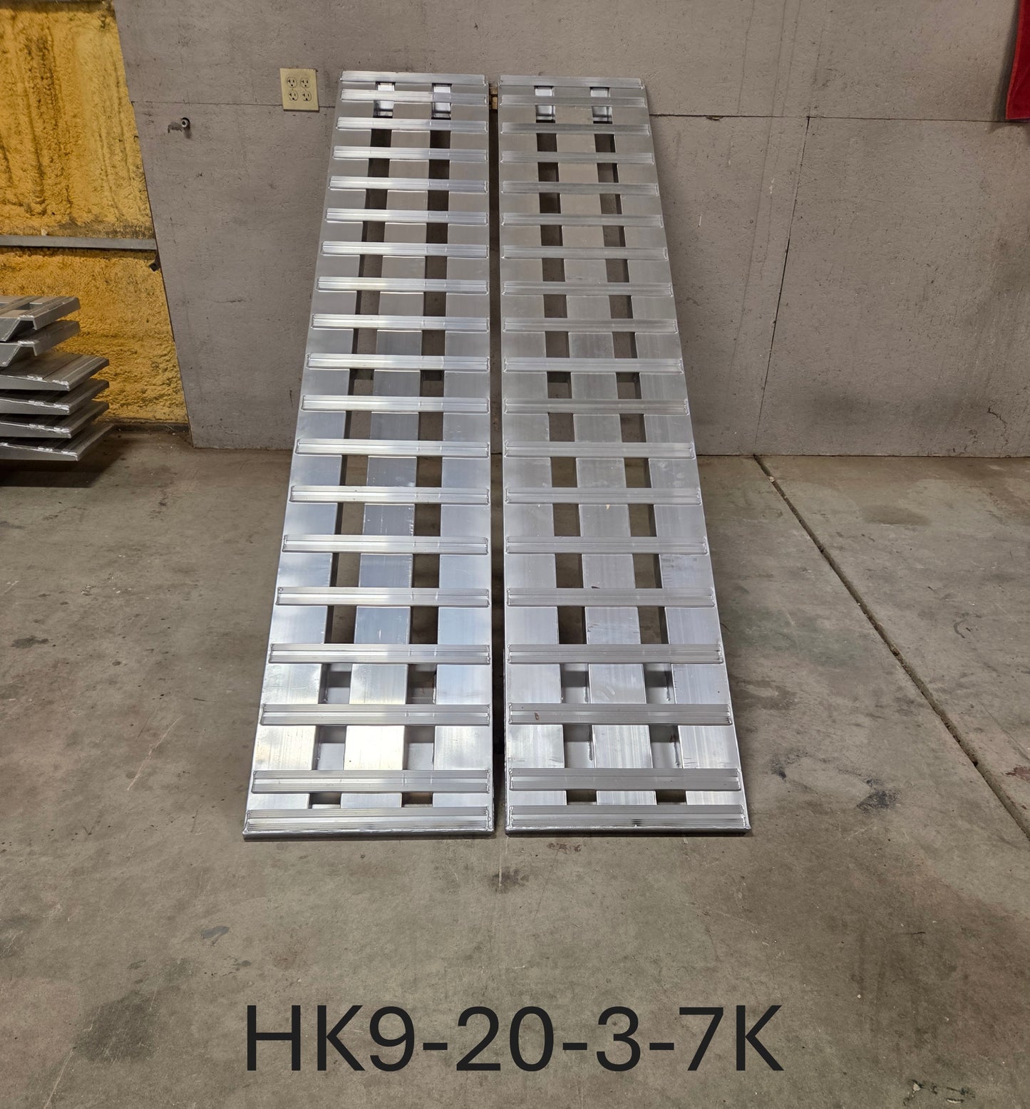 9'x20"x3"x7K Ramps